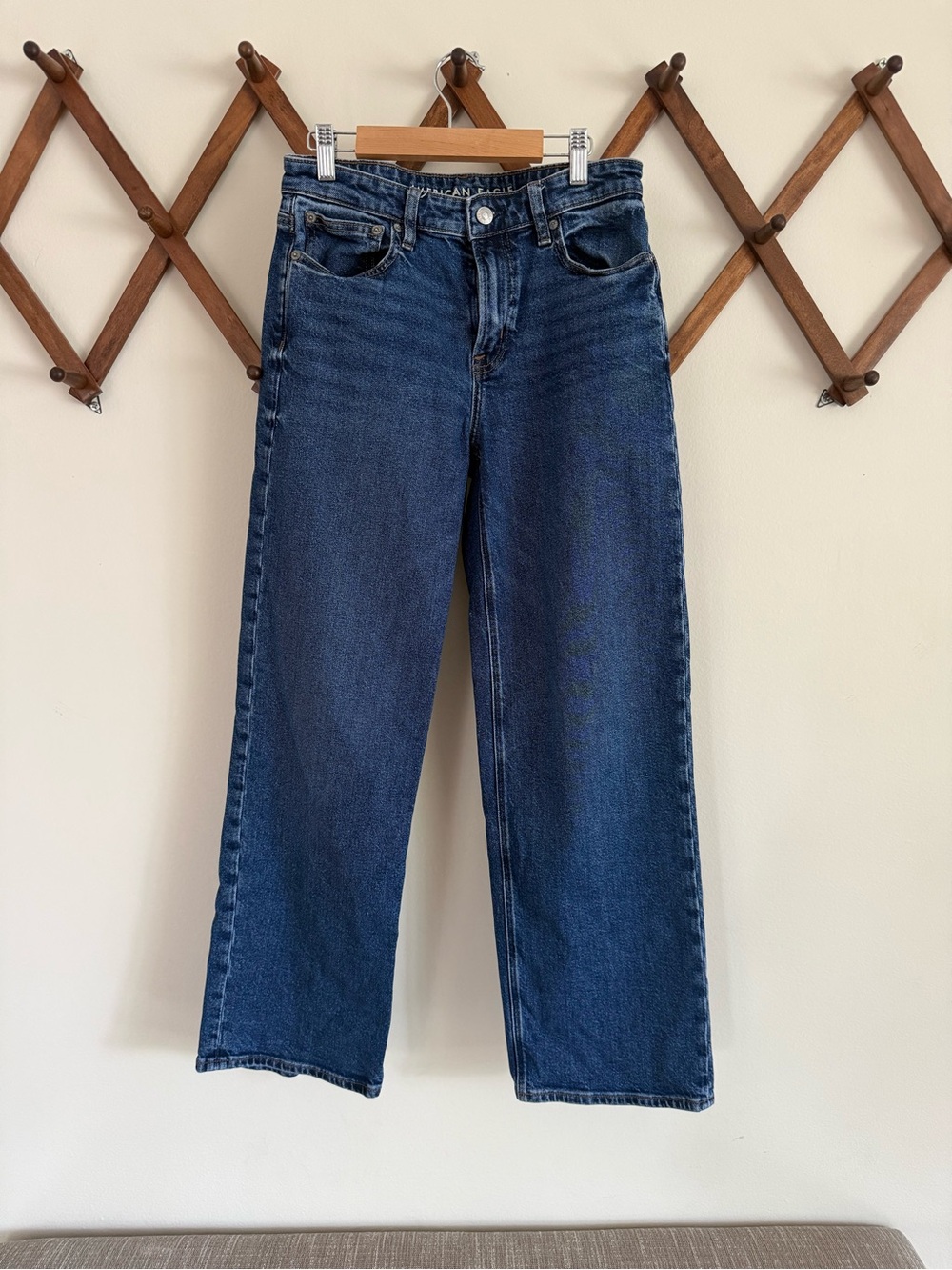 American Eagle Outfitters Straight-Leg Jeans in Dark Blue Wash